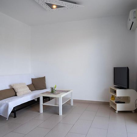 Vdl Apartments Trogir Bagian luar foto