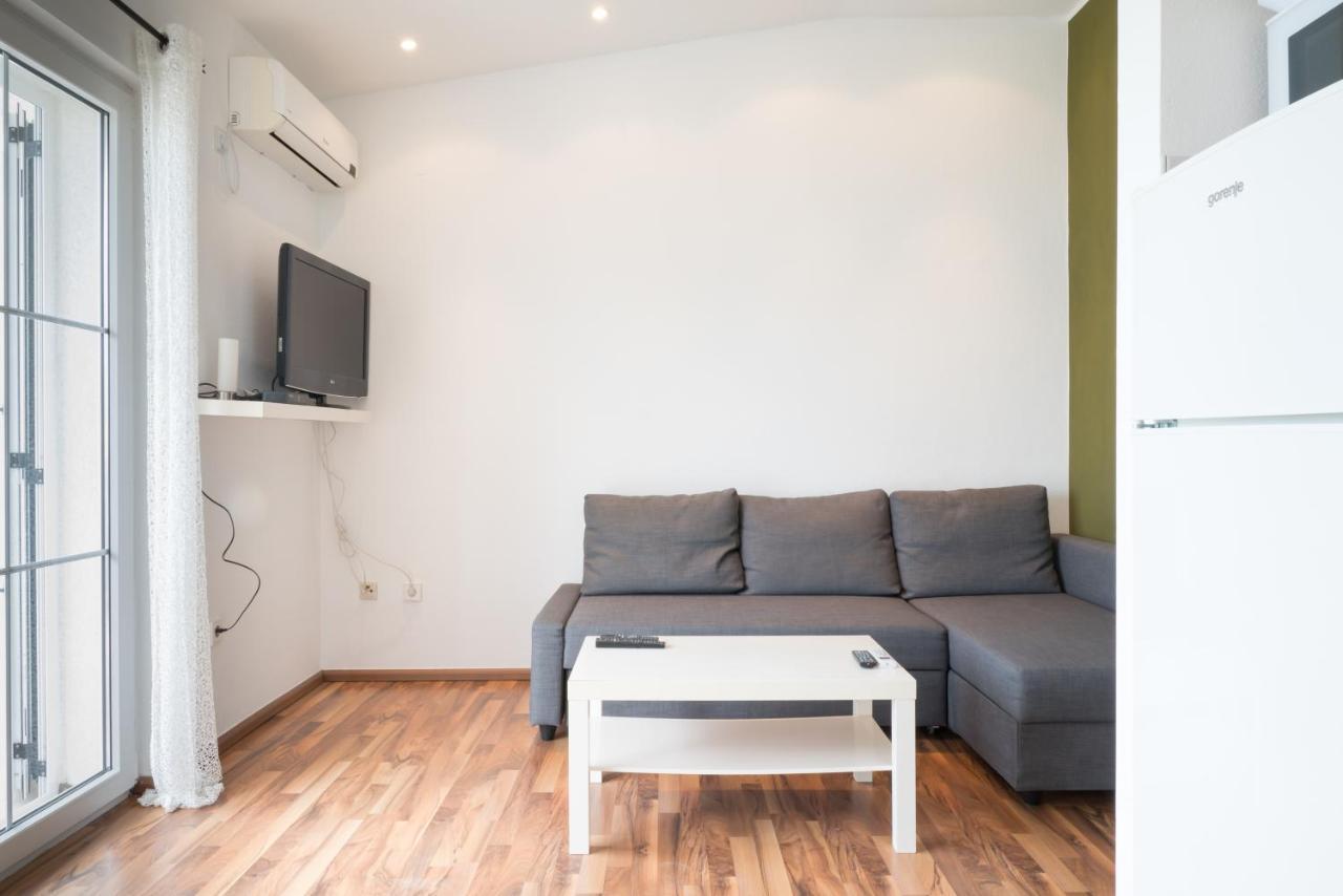 Vdl Apartments Trogir Bagian luar foto