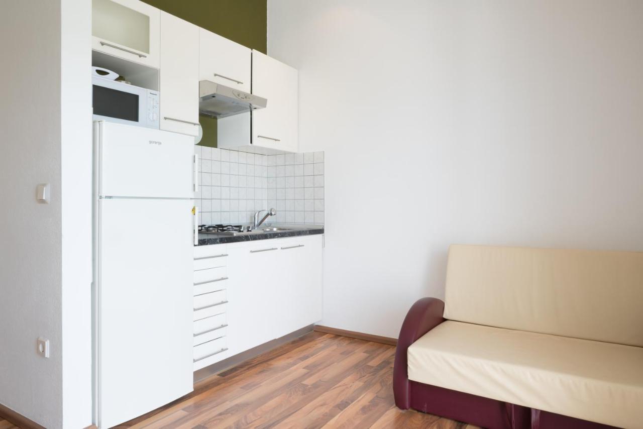 Vdl Apartments Trogir Bagian luar foto