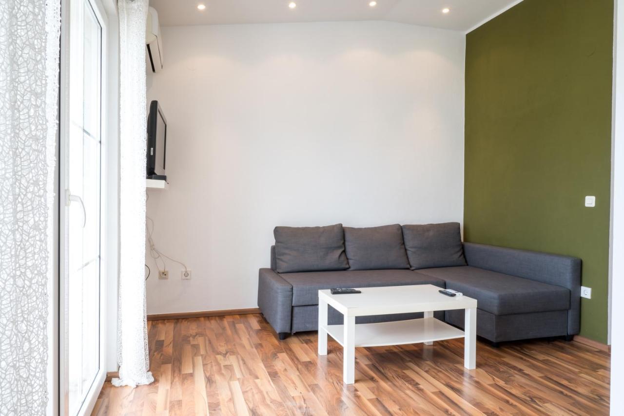 Vdl Apartments Trogir Bagian luar foto