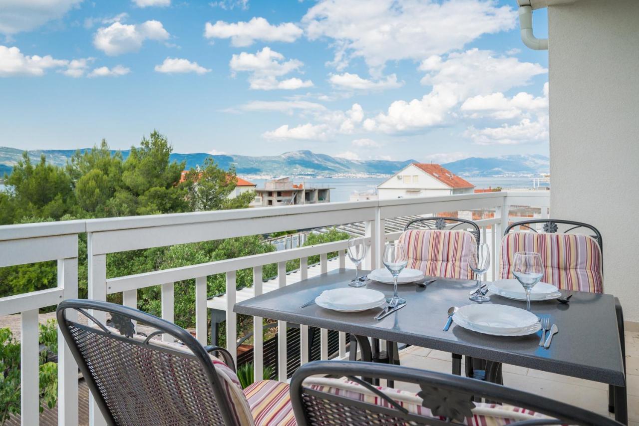 Vdl Apartments Trogir Bagian luar foto