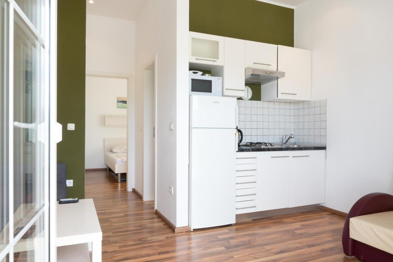 Vdl Apartments Trogir Bagian luar foto