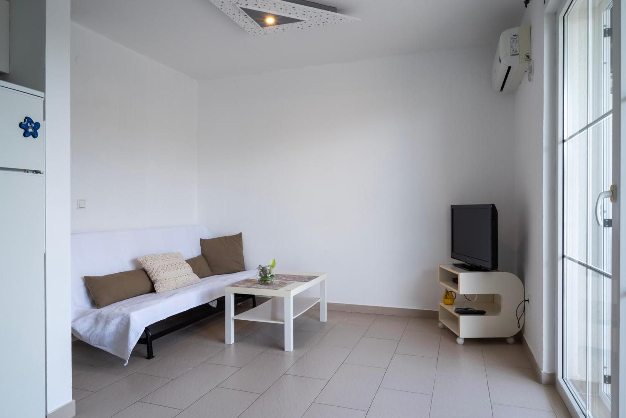 Vdl Apartments Trogir Bagian luar foto